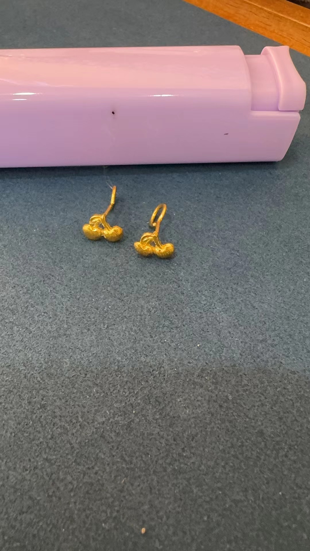 红飞珠宝足金耳饰