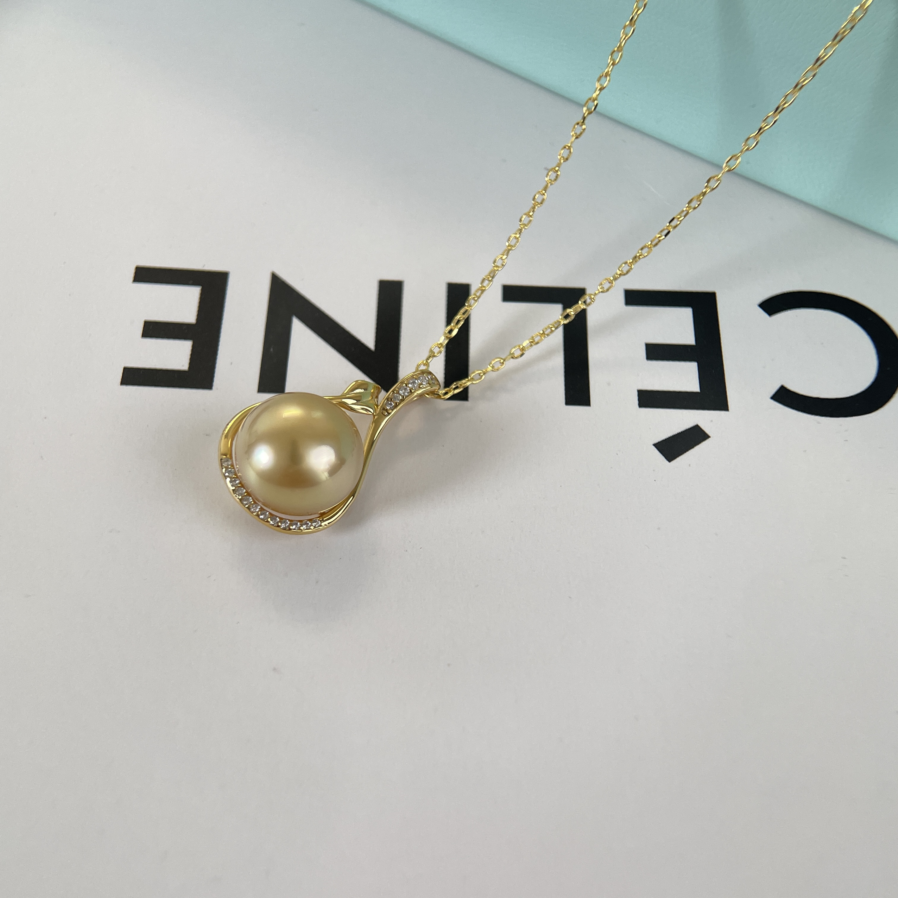 南洋金珠11.5-12mm珍珠吊坠皮滑极光几乎无暇轻奢经典百搭大气