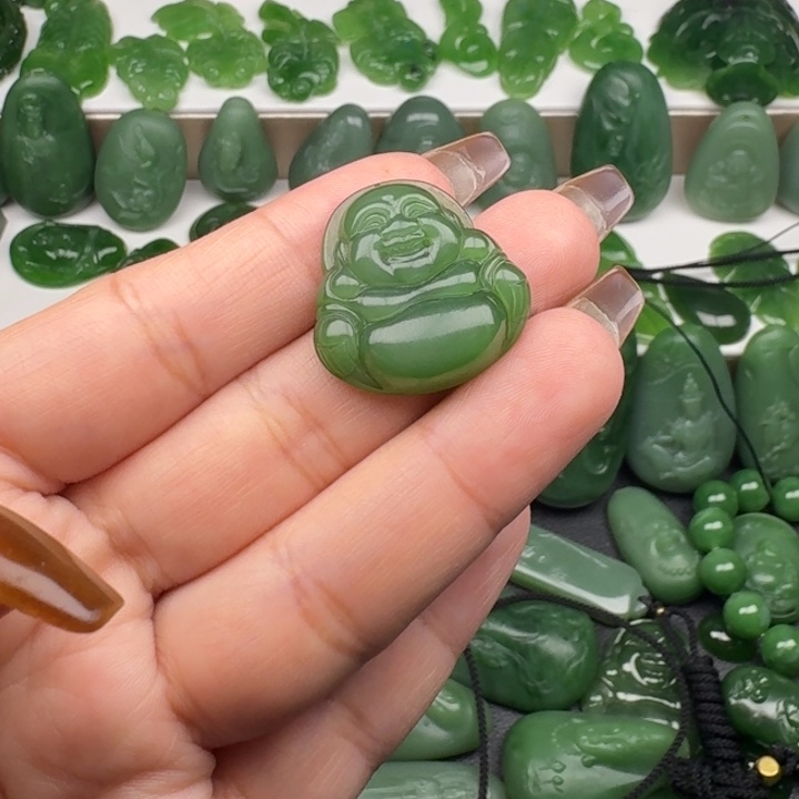 和田玉（碧玉）未镶嵌颈饰