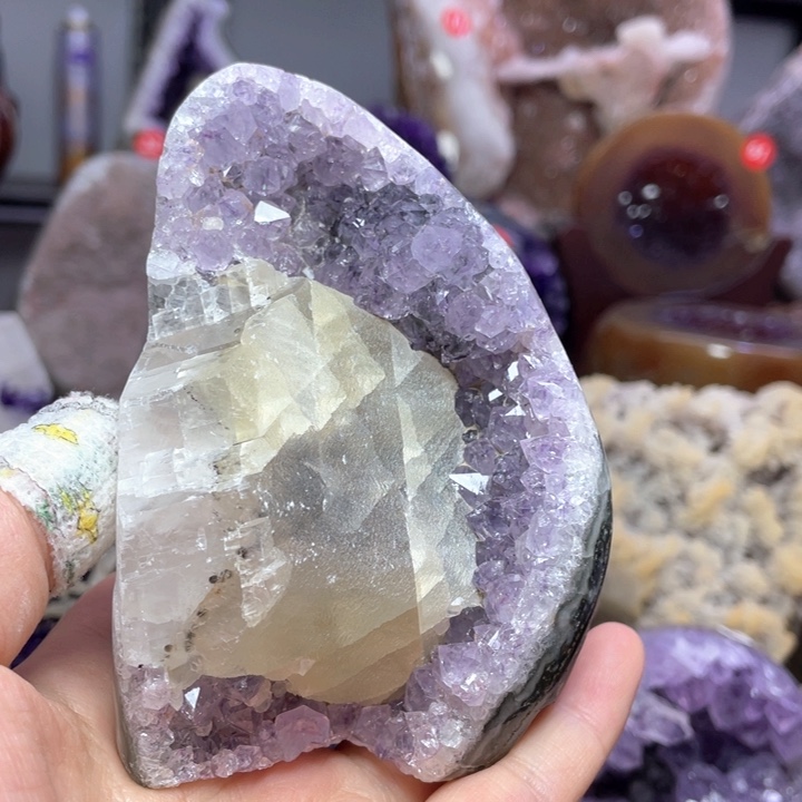 摆件未镶嵌水晶捡漏