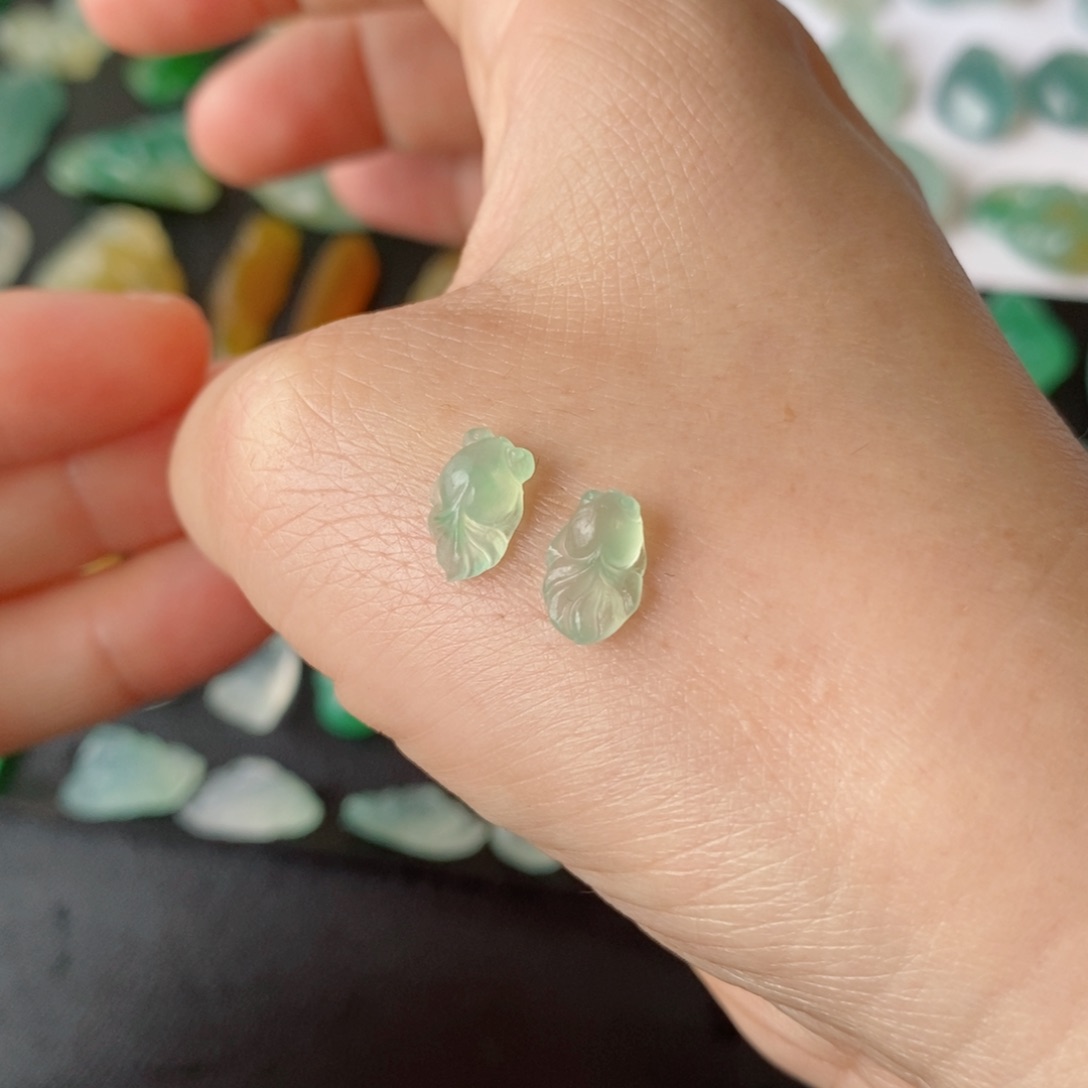 定制翡翠未镶嵌鱼