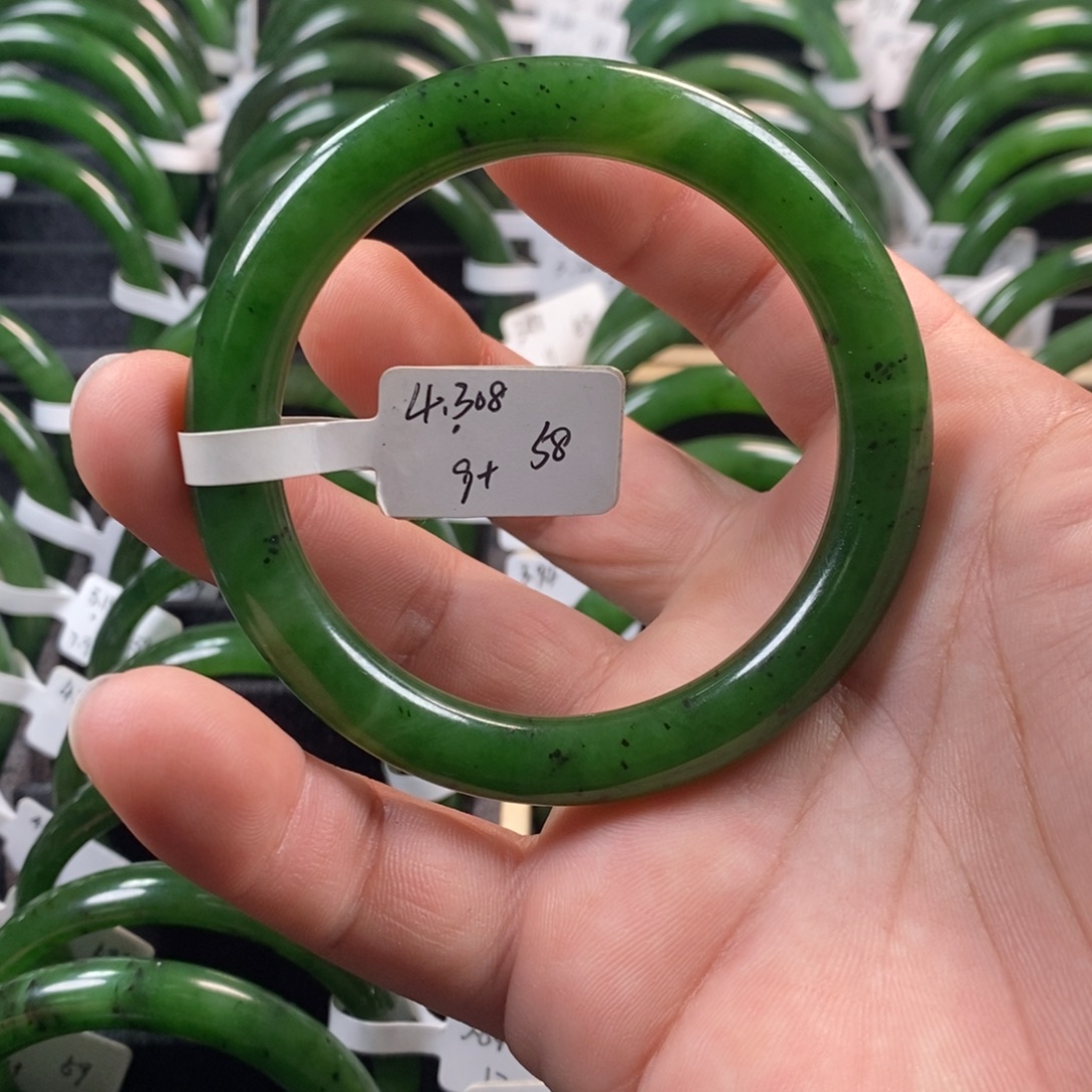 和田玉（碧玉）未镶嵌手镯58