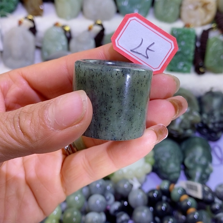 和田玉边角料未镶嵌