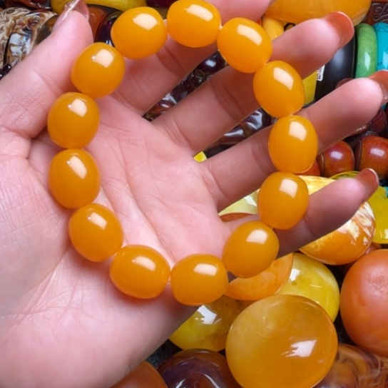 琥珀手串未镶嵌蜜蜡