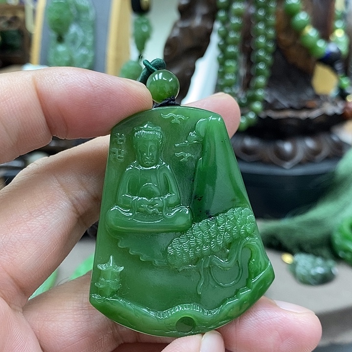 璞***玉颈饰未镶嵌和田玉（碧玉）
