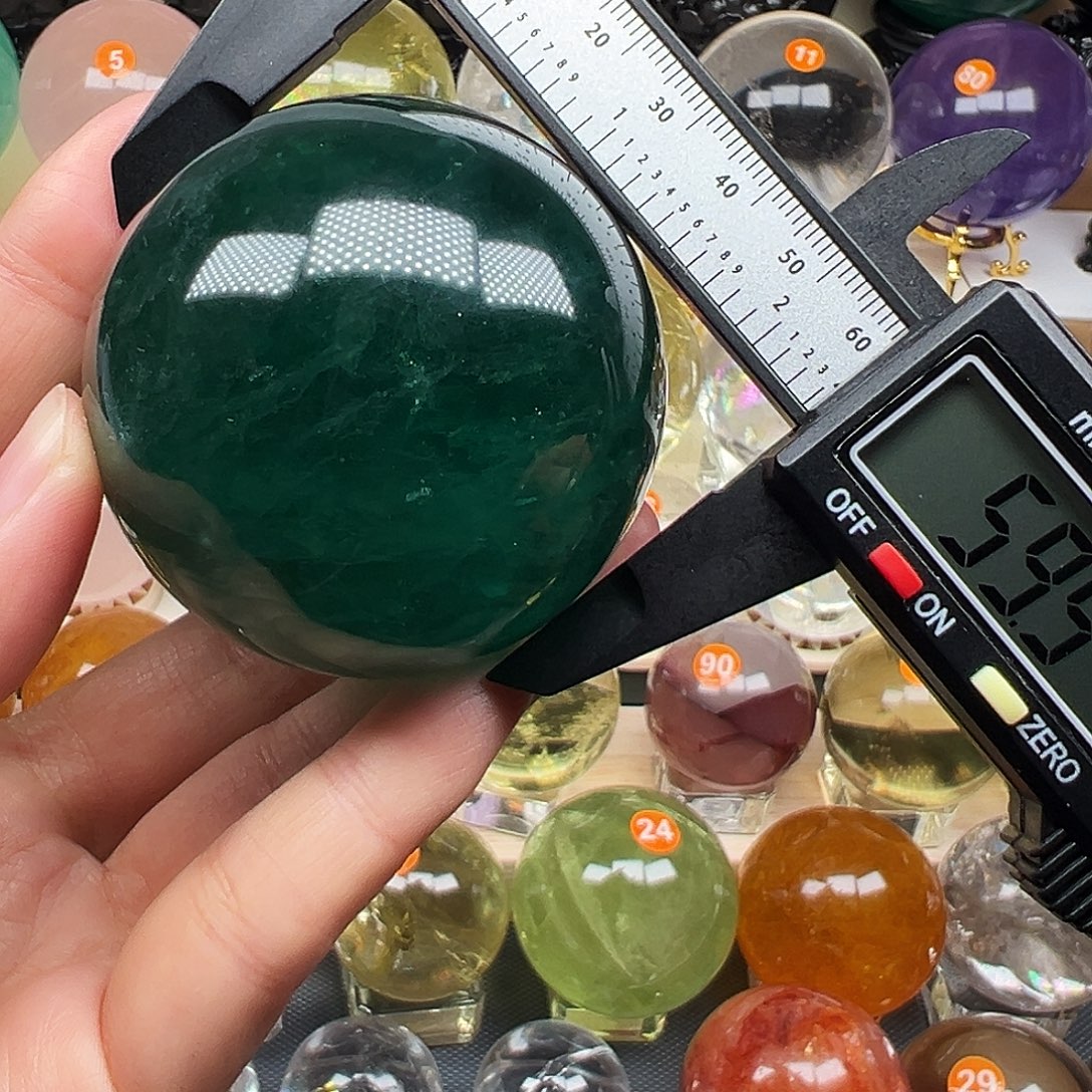 水晶未镶嵌珠宝半成品4