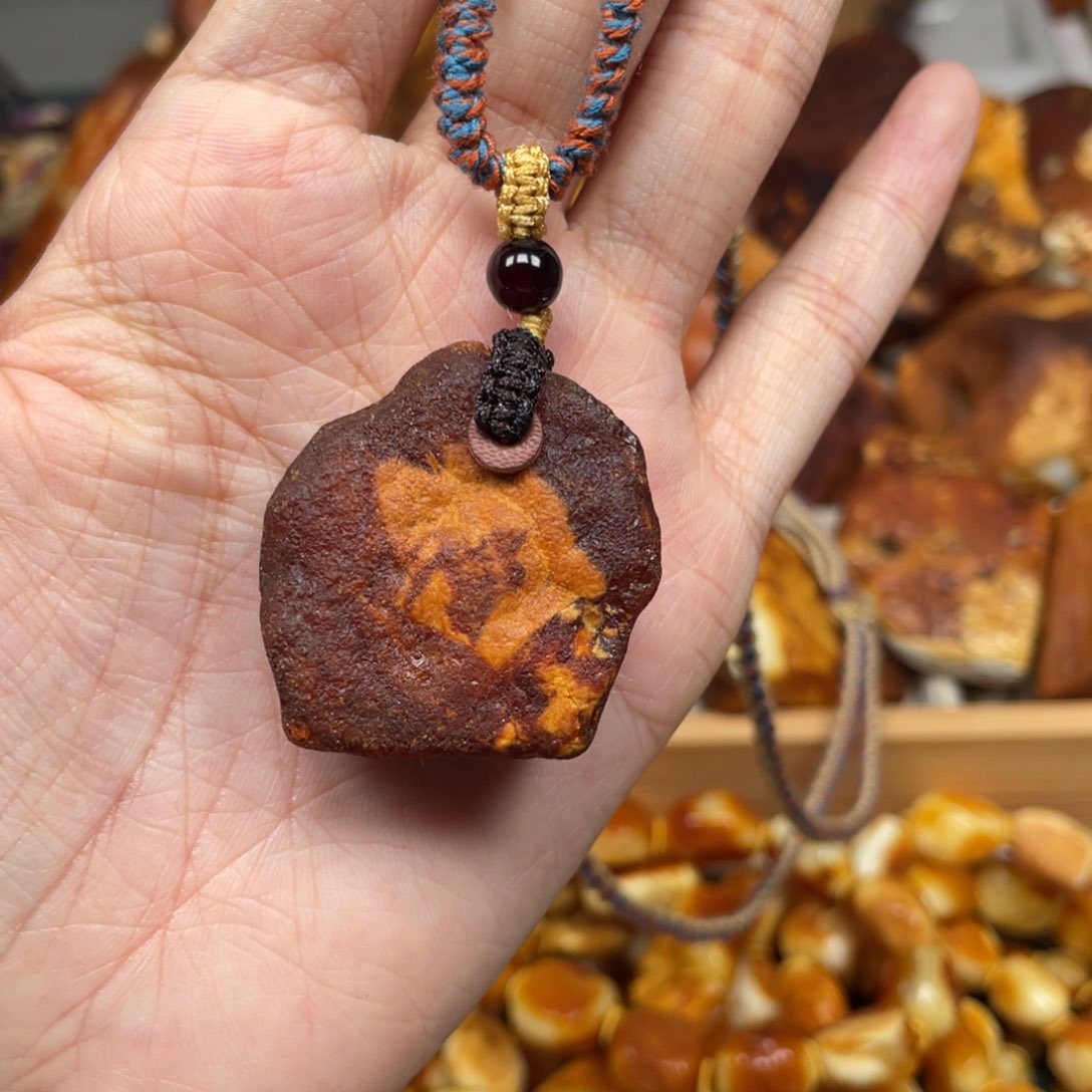 蜜蜡珠宝奇石未镶嵌