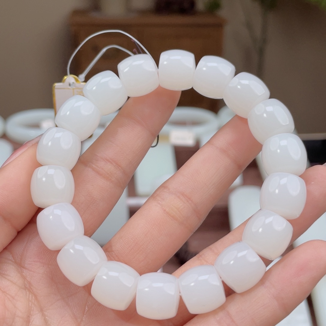 和田玉手串未镶嵌