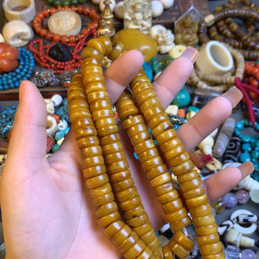 あ***←柏香籽/百香籽吊坠…………………