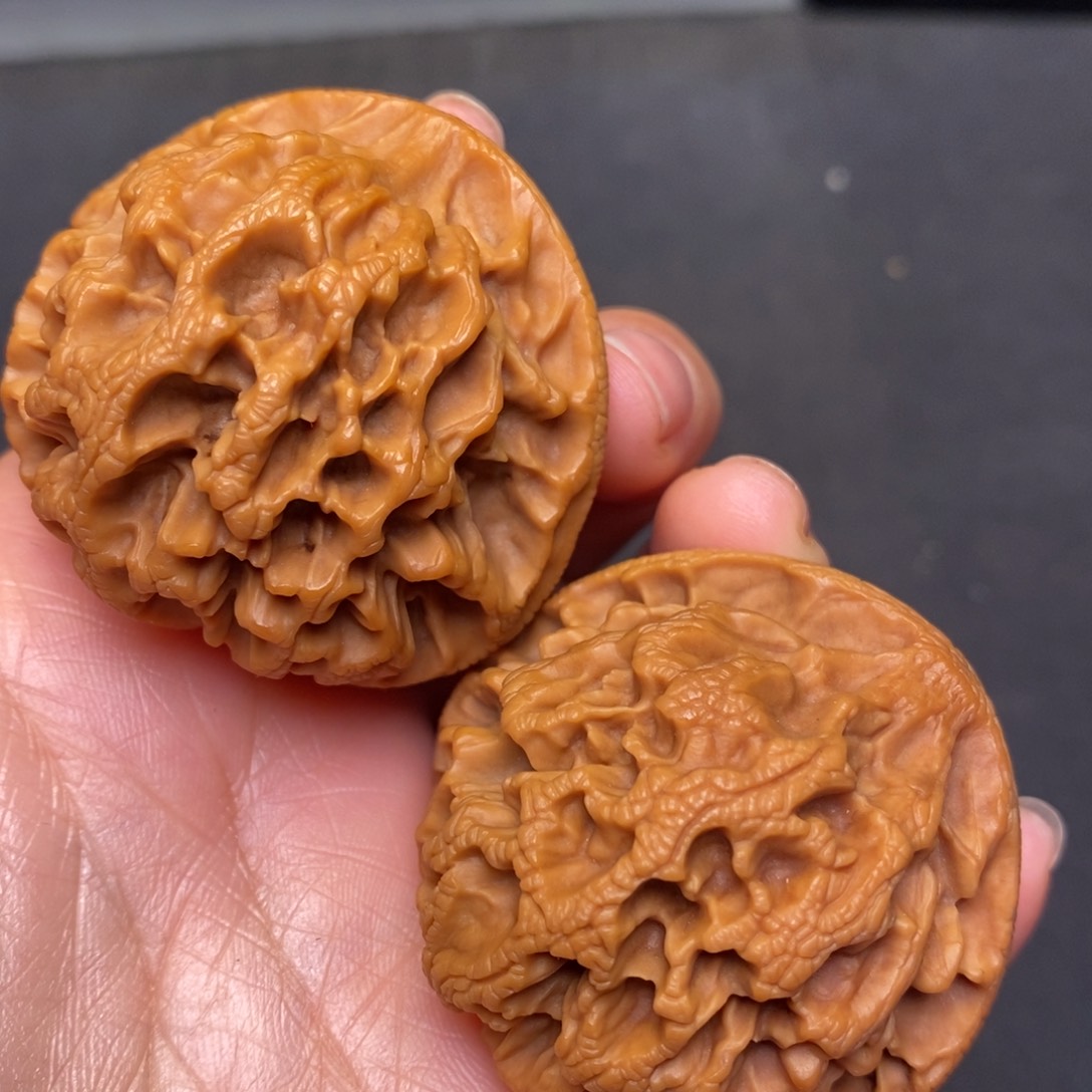 文玩核桃把件秦岭核桃