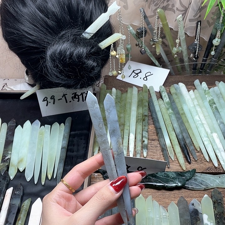 蛇纹石玉发饰合金