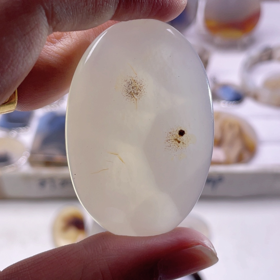 玛瑙/玉髓未镶嵌珠宝奇石