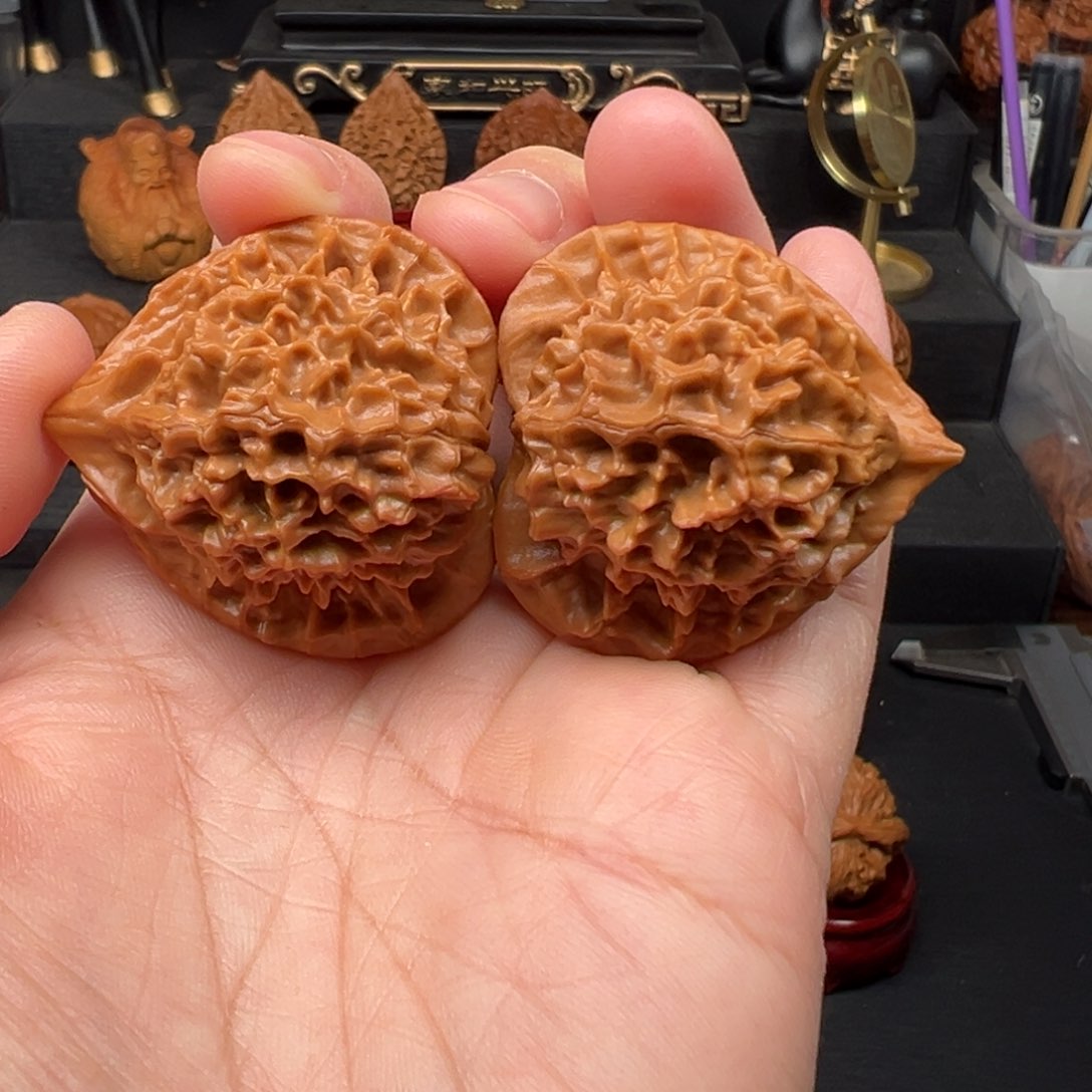 文玩核桃吊坠38全品珊瑚塔