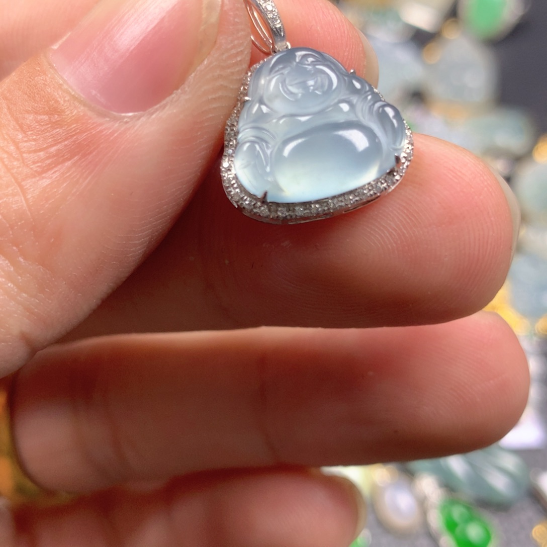 【闪购商品】翡翠颈饰18K金镶嵌考**?翡翠