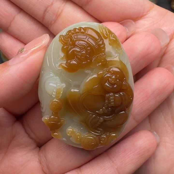 和田玉颈饰未镶嵌不**心