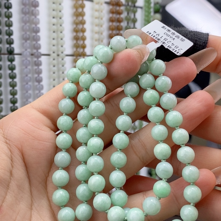 翡翠颈饰未镶嵌前**锦