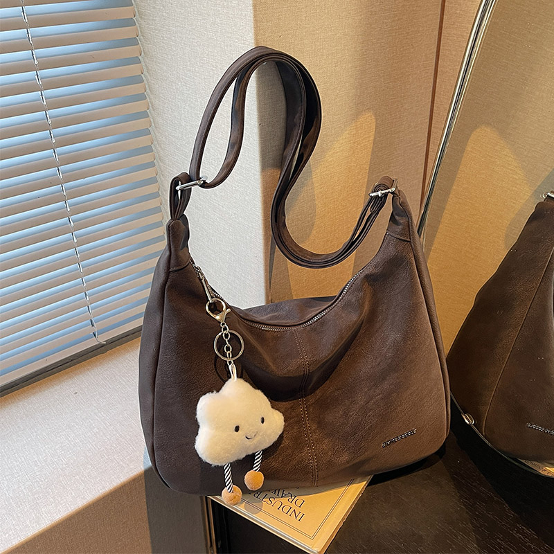 艾米兔女包今年新款美拉德色百搭简约复古潮流通勤质感单肩斜挎包