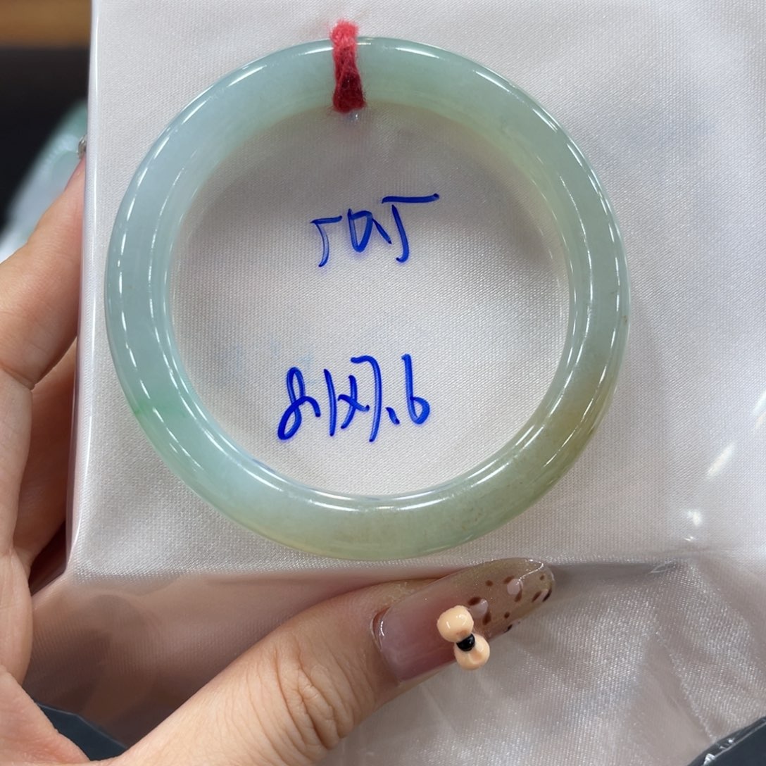 未镶嵌手镯翡翠翡翠