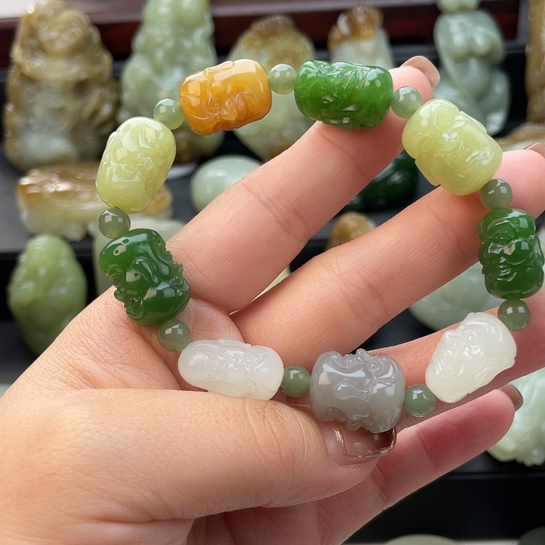 和田玉颈饰未镶嵌回*