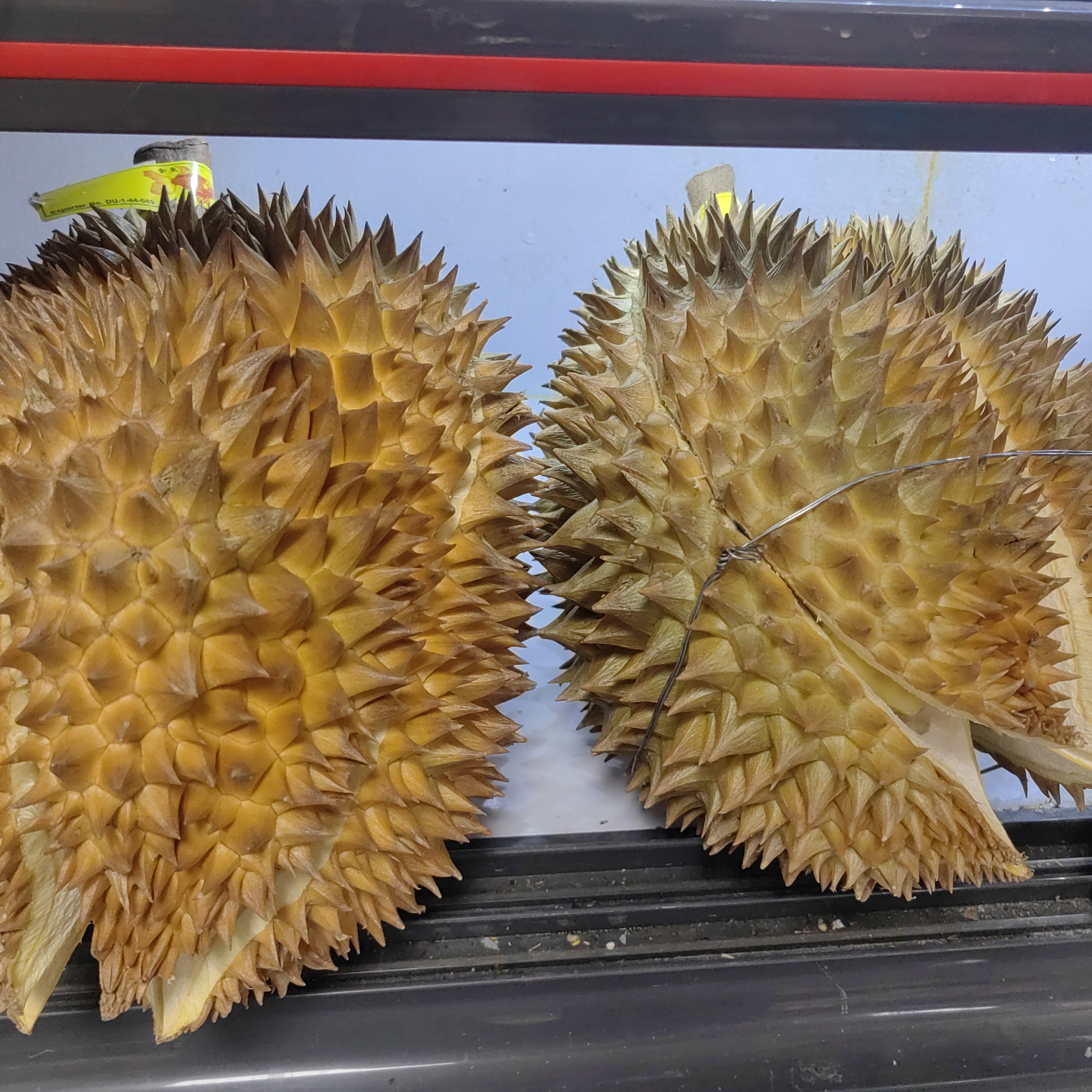 金枕榴莲软糯香甜。公斤新鲜榴莲核小肉厚一个130元起。榴莲同城配金枕