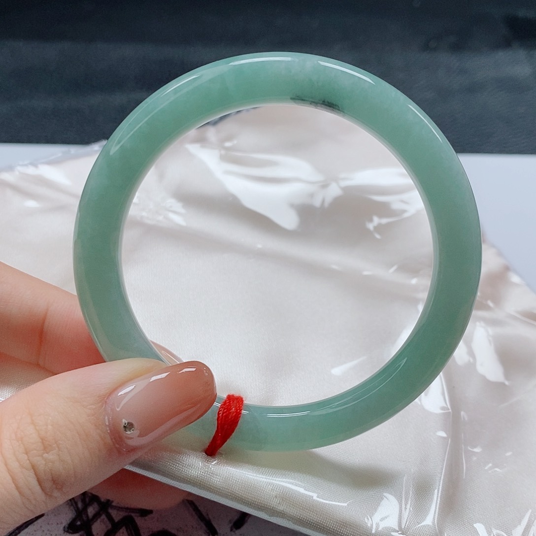 【闪购商品】未镶嵌手镯（圆镯）翡翠407号