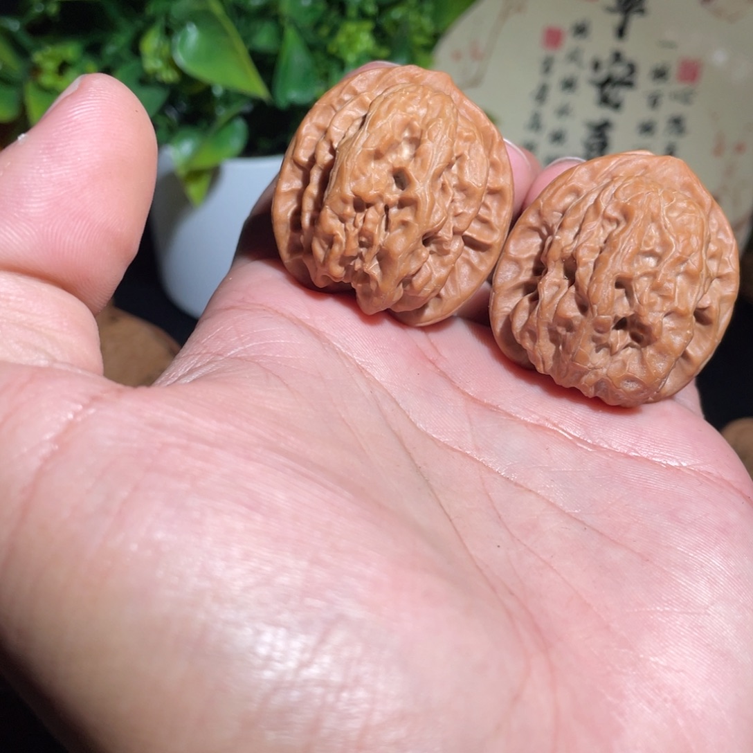文玩核桃把件36➕磐石