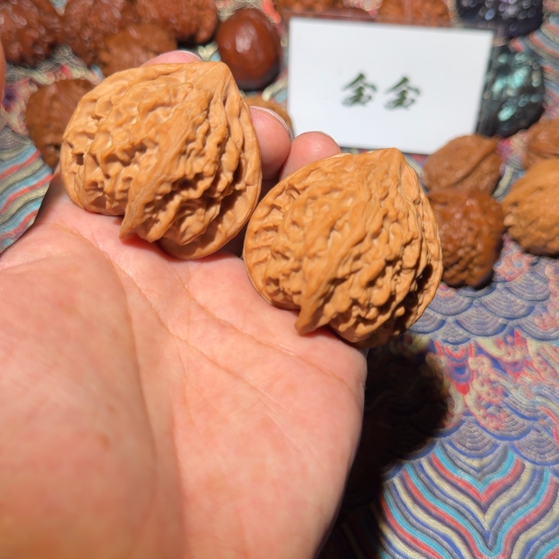 文玩核桃把件131房山一代灯笼，尺寸46 44 45
