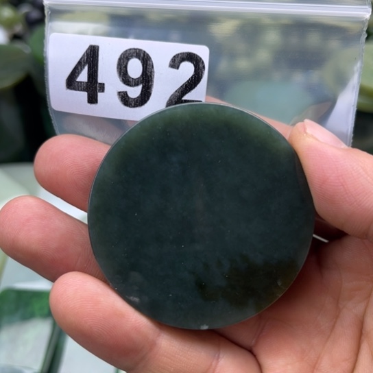 和田玉未镶嵌珠宝半成品