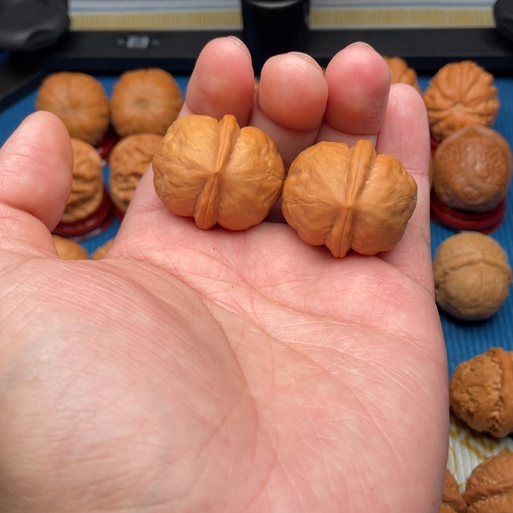 文玩核桃把件v*v精品小手捻