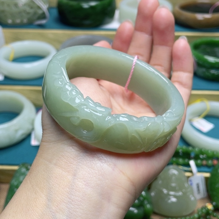 和田玉手镯55+圈口 编号35未镶嵌