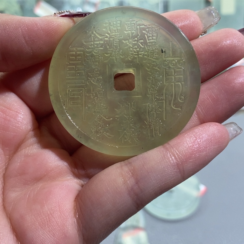 【闪购商品】蛇纹石玉颈饰未镶嵌