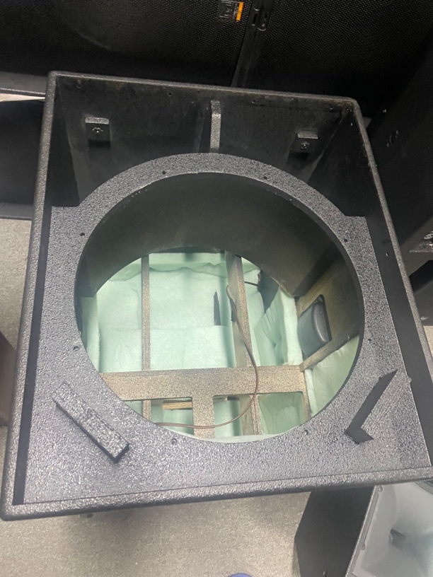 意大利原装正品RCF音箱S8018II单18炮，一个不包邮一台功放东本