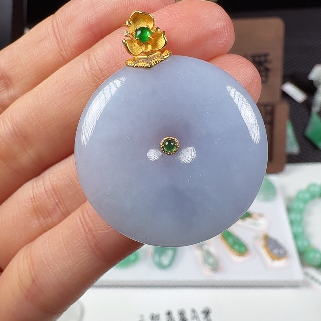 翡翠18K金镶嵌颈饰