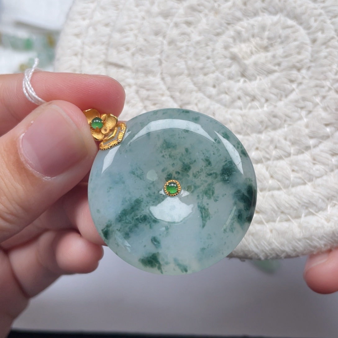 翡翠18K金镶嵌颈饰天然A货缅甸翡翠