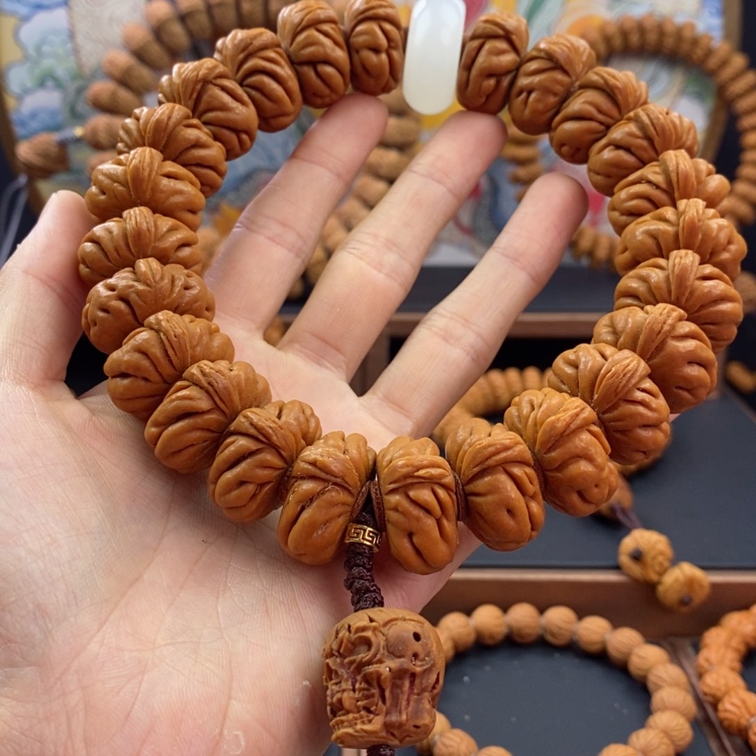 桃核手串小*龙纹桃核白玉龙