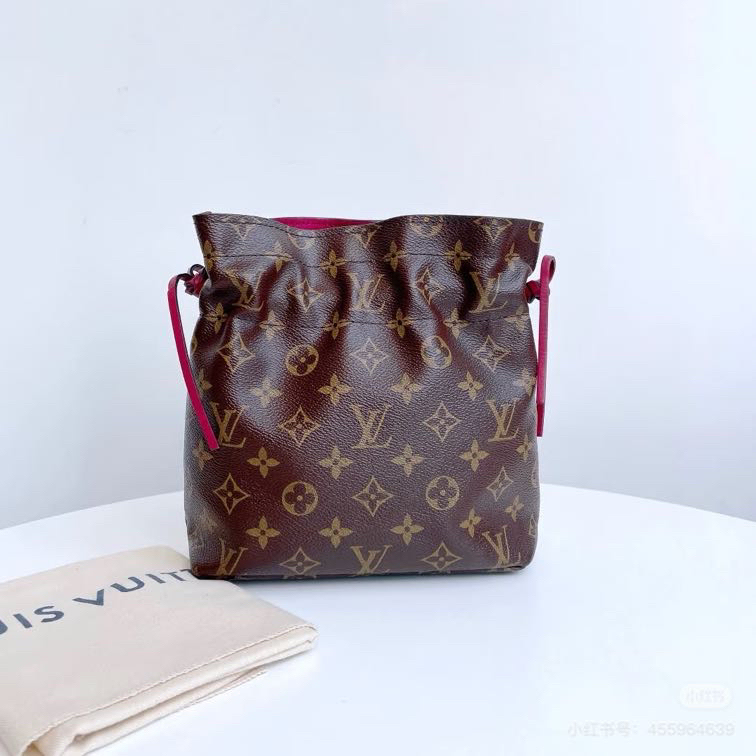 99新 LouisVuitton/路易威登 老花福袋包/8093