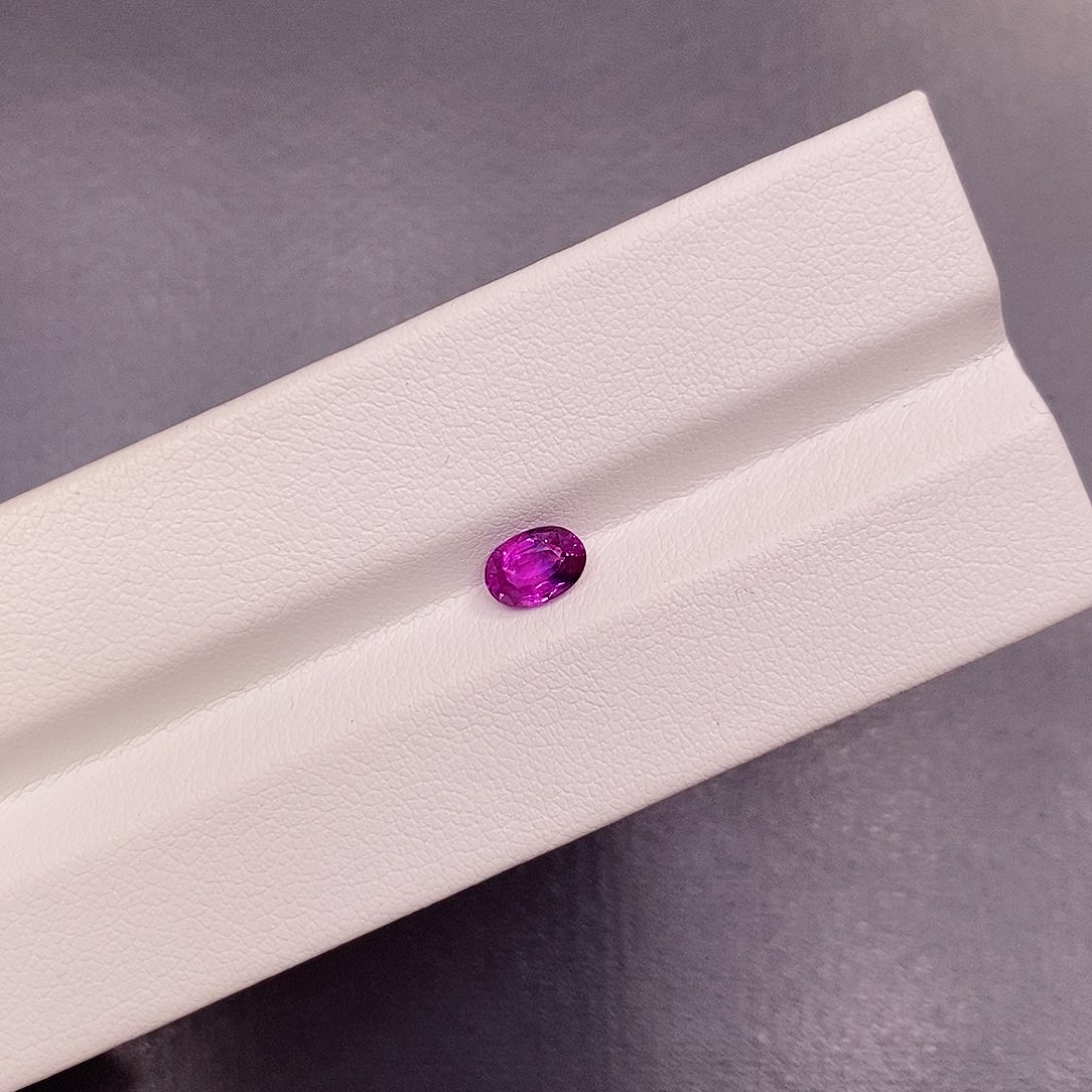 裸石蓝宝石0.67克拉