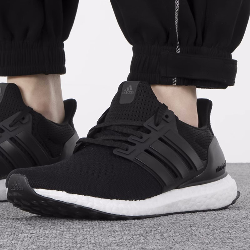 adidas阿迪达斯男鞋ULTOOST 1.0秋新款减震回弹运动跑步鞋HQ4201