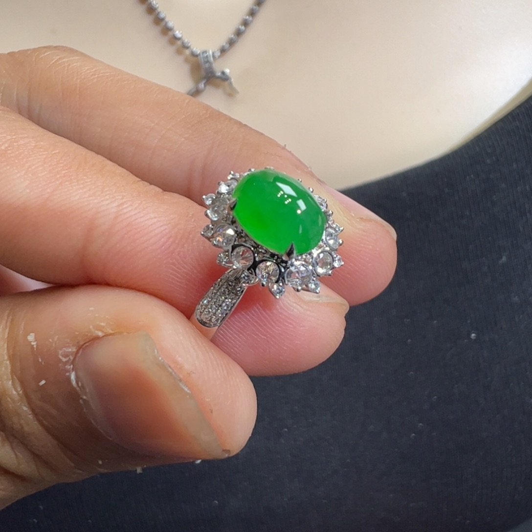 翡翠吊坠(不含链)18K金镶嵌