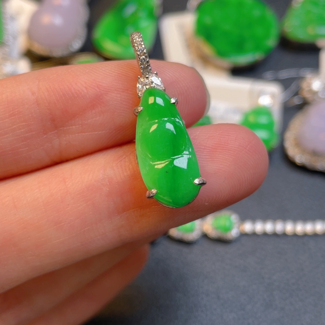 翡翠银S925镶嵌吊坠(不含链)
