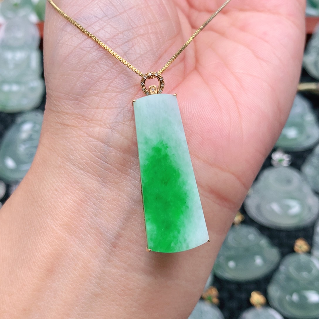 翡翠吊坠(不含链)18K金镶嵌