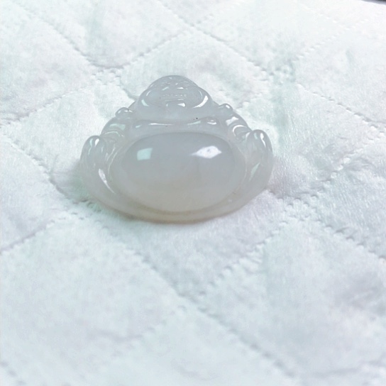 翡翠颈饰未镶嵌兰****司吊坠