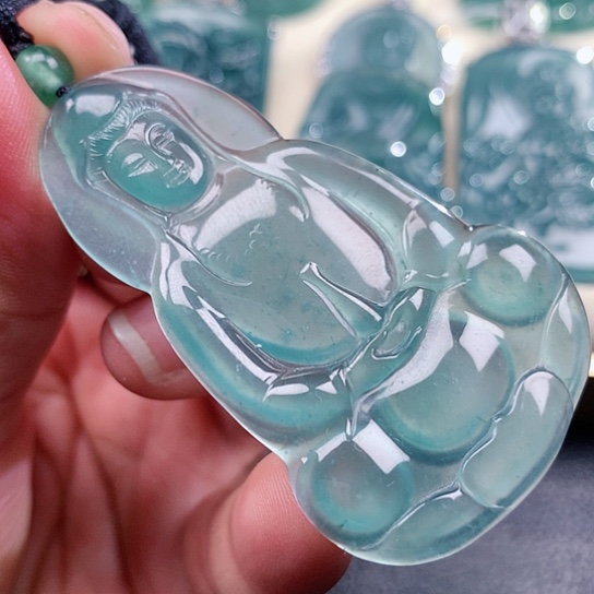 【闪购商品】翡翠颈饰未镶嵌天然翡翠