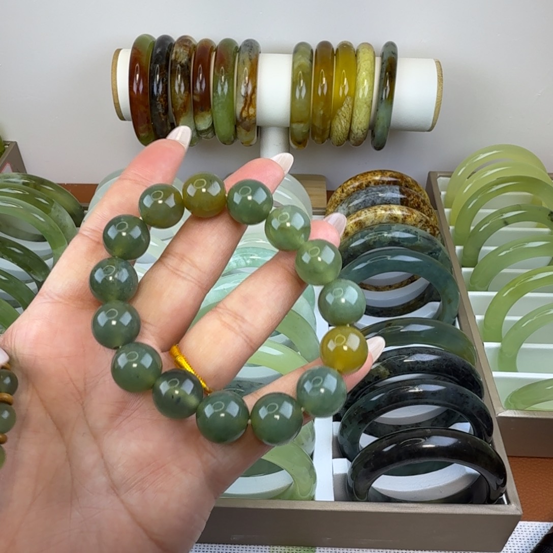 এ***聊蛇纹石玉合金手镯