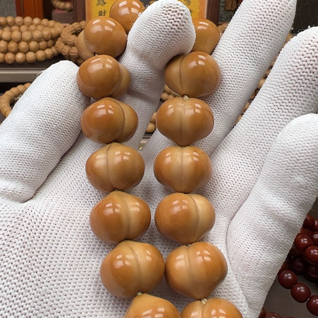 樂***刘猴头核桃吊坠全品小屁桃