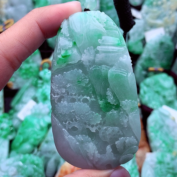 翡翠吊坠(不含链)未镶嵌