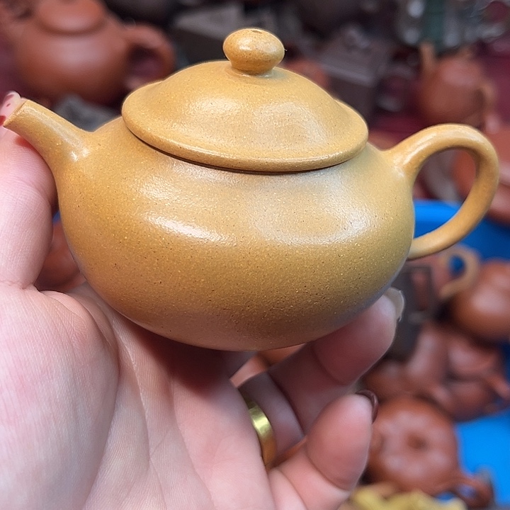 紫砂茶壶瑕疵……………………