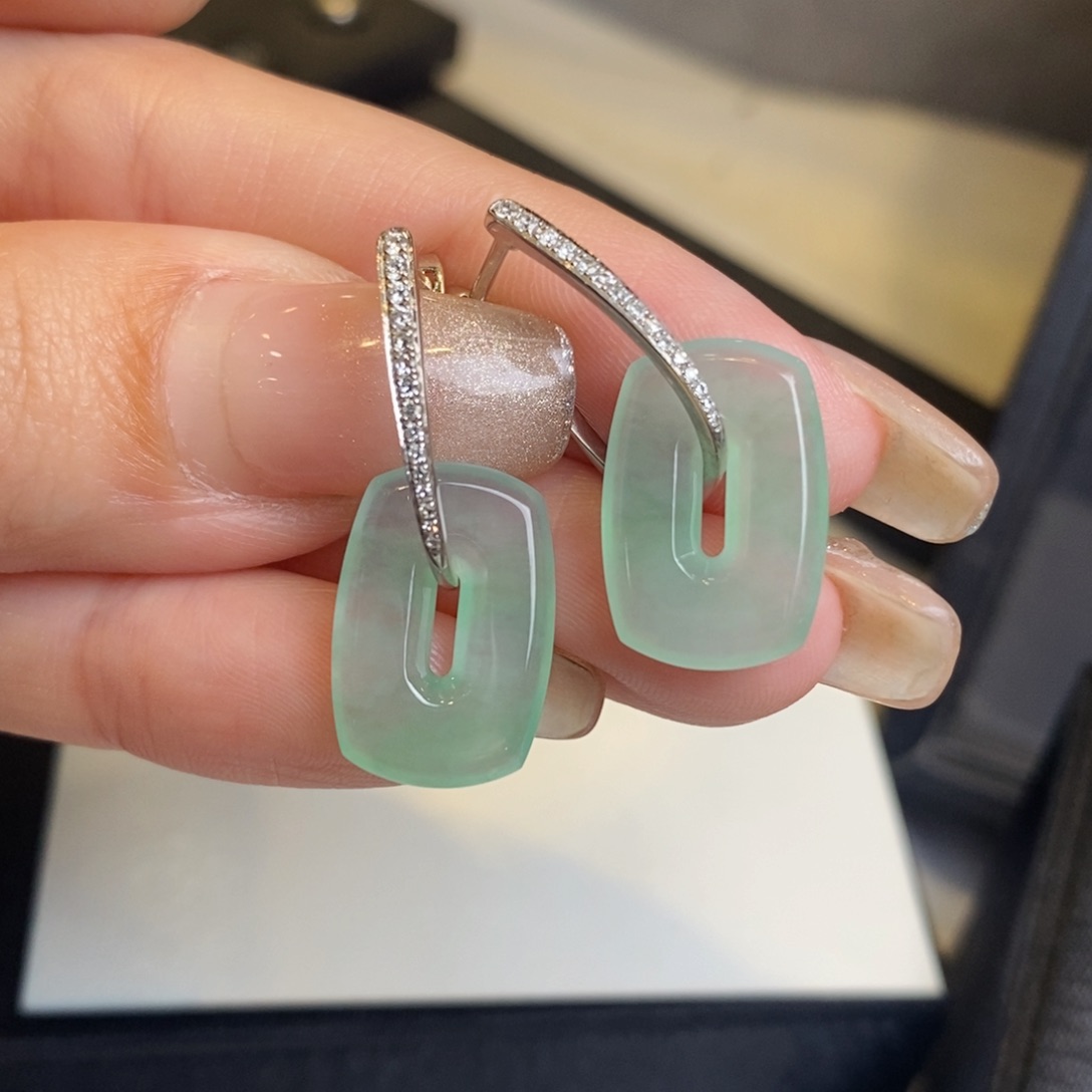 翡翠耳饰18K金镶嵌福贝