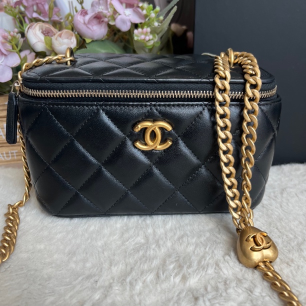 99新 Chanel/香奈儿 黑金爱心金球长盒子（25年7月带票）