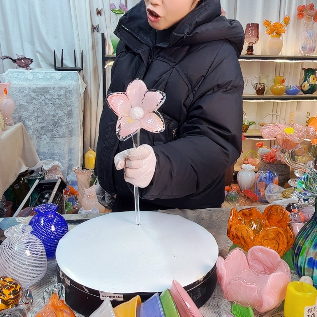 小花家悦美居琉璃工艺品